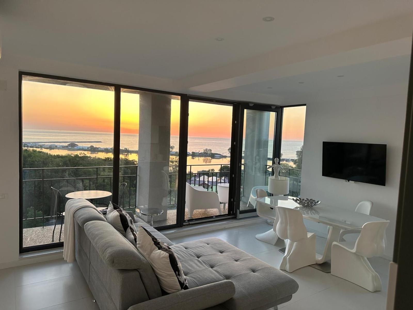 Donna Alba Seaview Penthouse, Casa Ta De Pe Plaja Apartment Neptun Ngoại thất bức ảnh