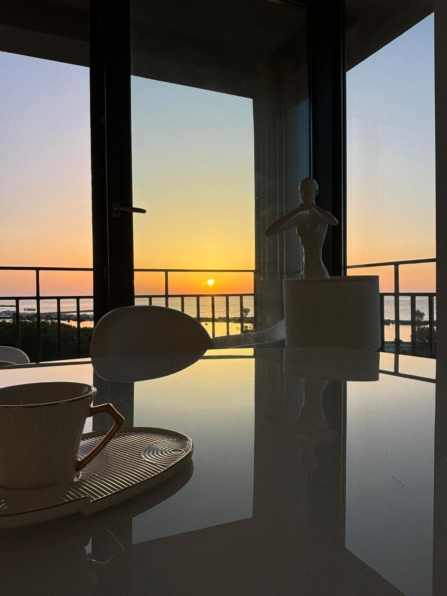Donna Alba Seaview Penthouse, Casa Ta De Pe Plaja Apartment Neptun Ngoại thất bức ảnh