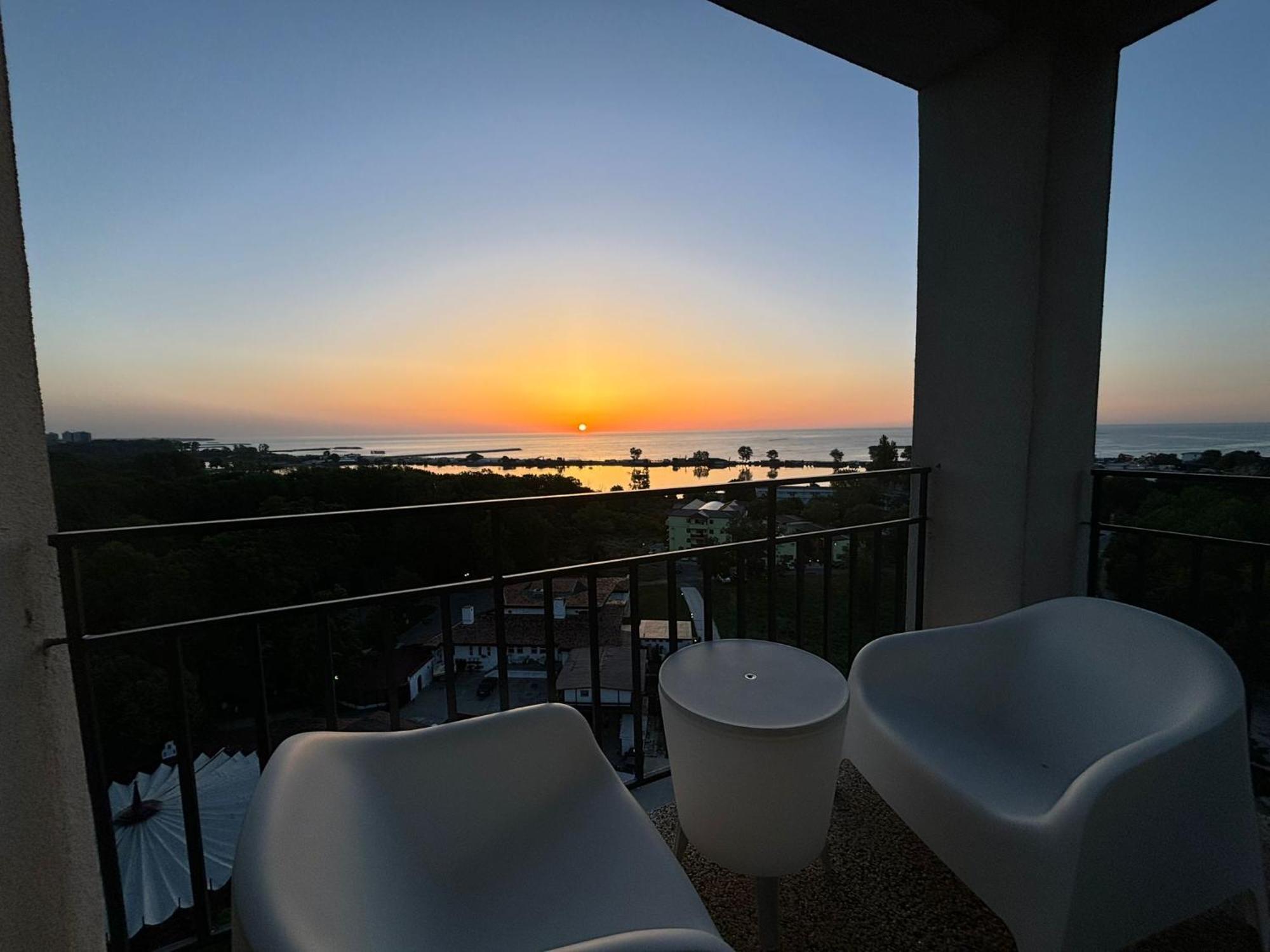 Donna Alba Seaview Penthouse, Casa Ta De Pe Plaja Apartment Neptun Ngoại thất bức ảnh