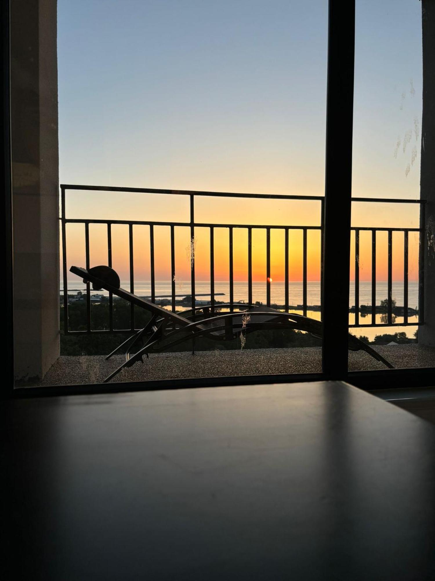 Donna Alba Seaview Penthouse, Casa Ta De Pe Plaja Apartment Neptun Ngoại thất bức ảnh
