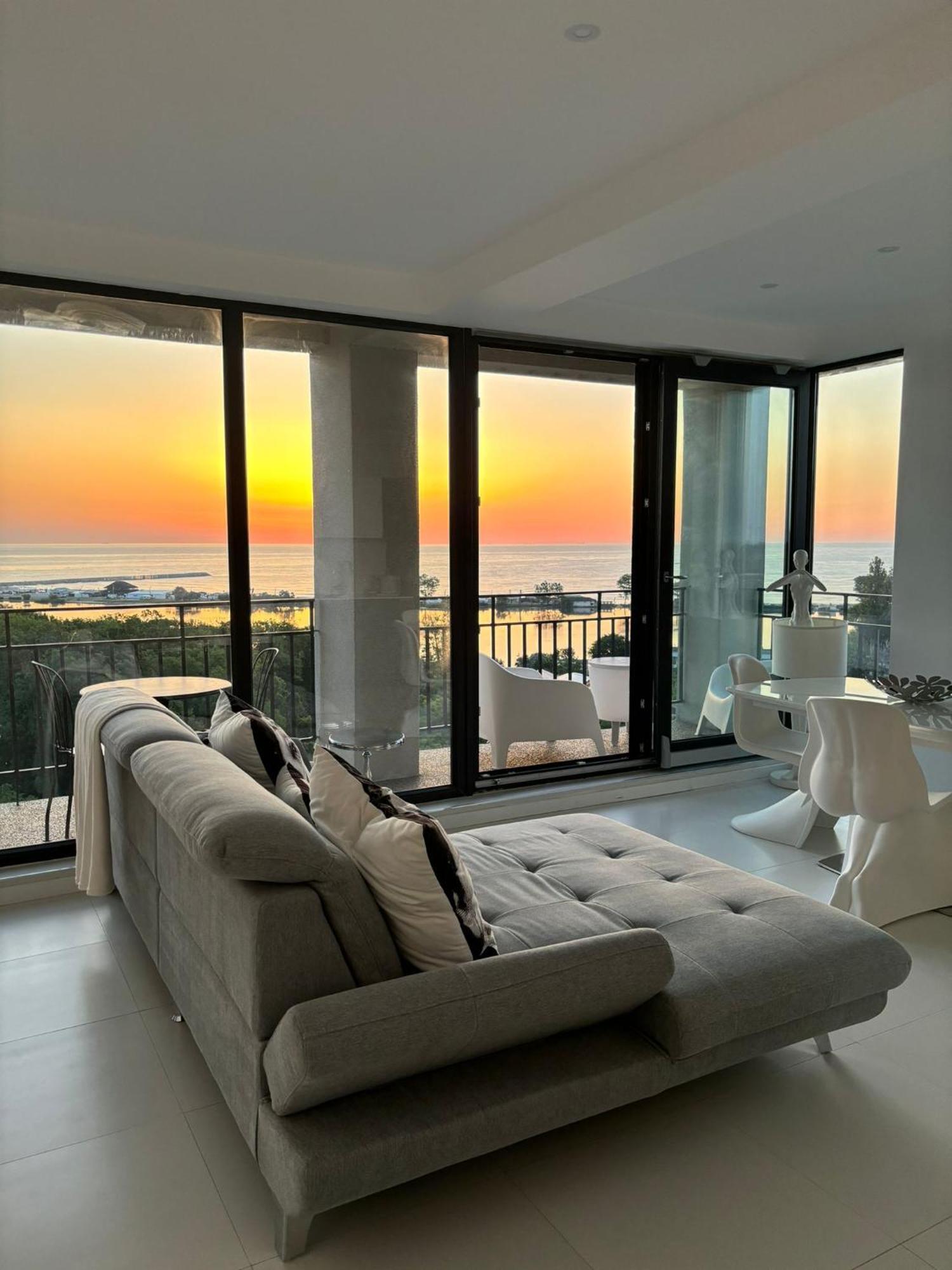Donna Alba Seaview Penthouse, Casa Ta De Pe Plaja Apartment Neptun Ngoại thất bức ảnh