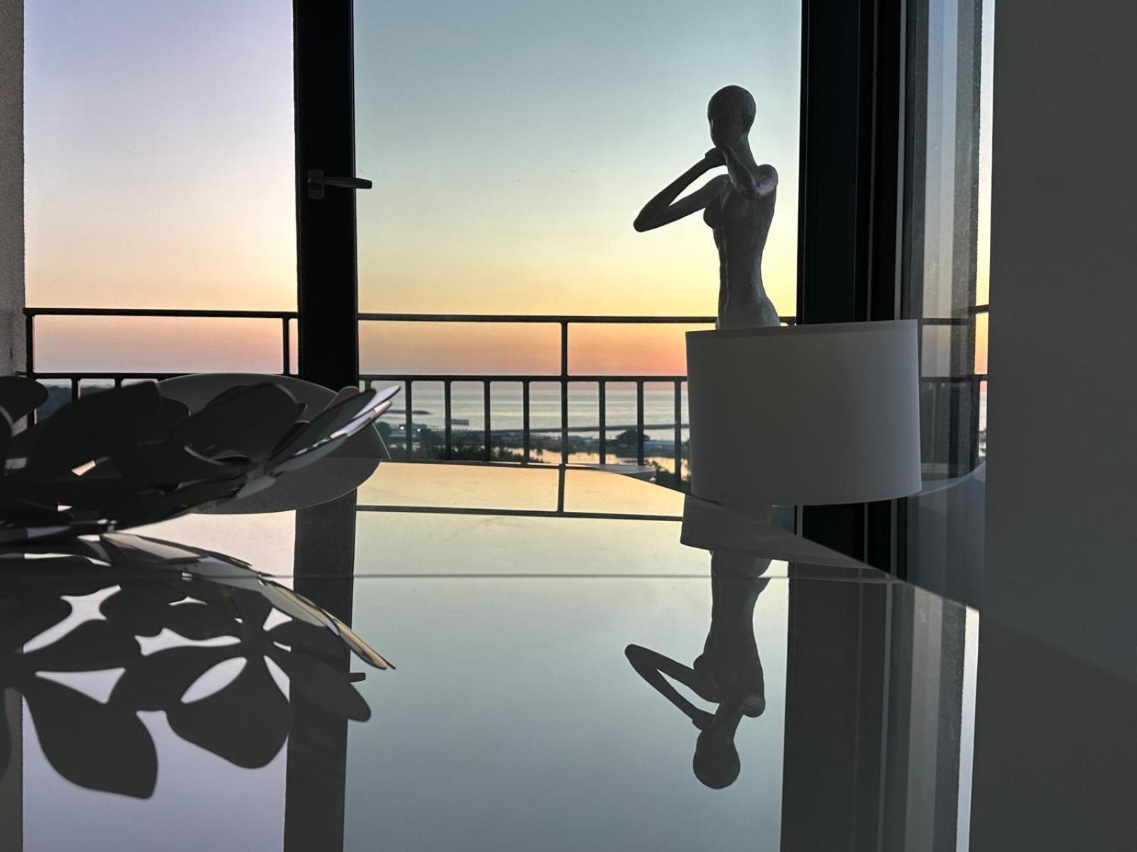 Donna Alba Seaview Penthouse, Casa Ta De Pe Plaja Apartment Neptun Ngoại thất bức ảnh